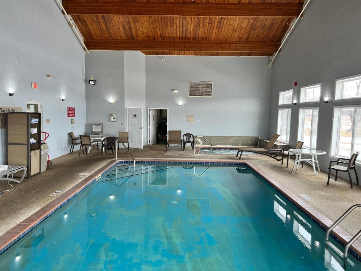 Grandstay Hotel And Suite Waseca Exteriör bild